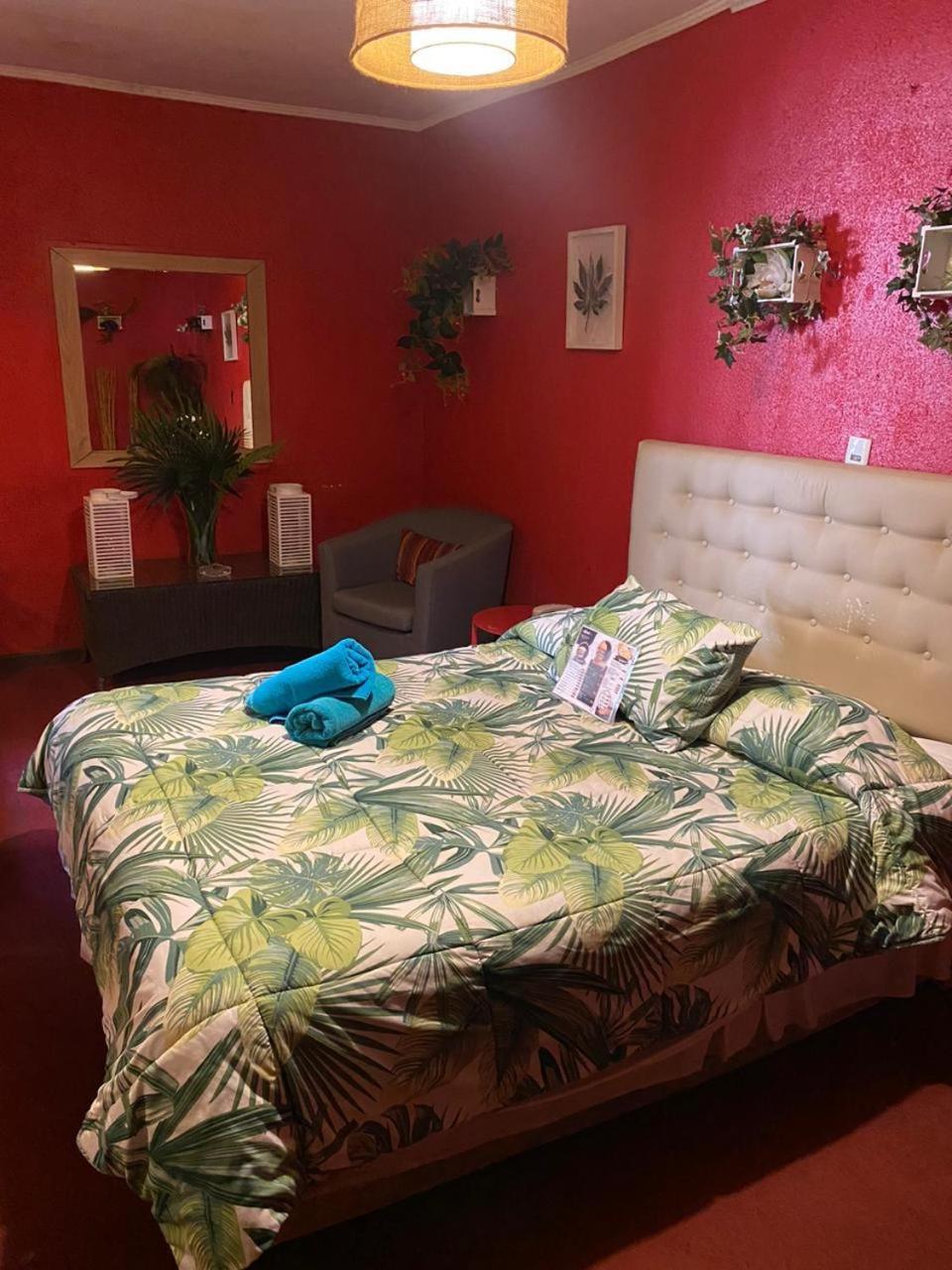 Toesca, Cercano A Movistar Arena Love hotel Santiago del Cile